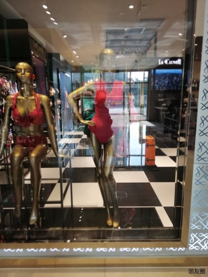 逛内衣店_男人逛内衣店(2)