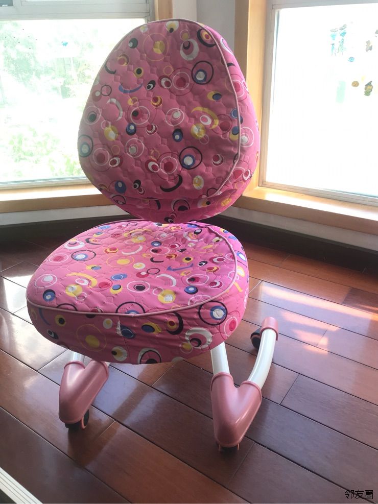 亚梭儿童学习桌椅