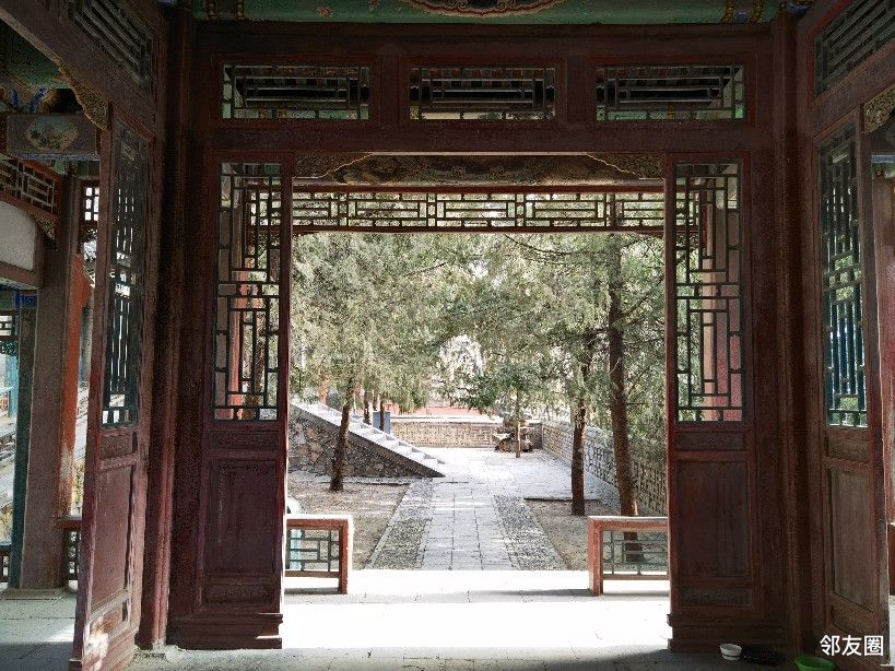 周三去颐和园,本来人就很少,这里更是静悄悄的颐和园云松巢—绿畦亭