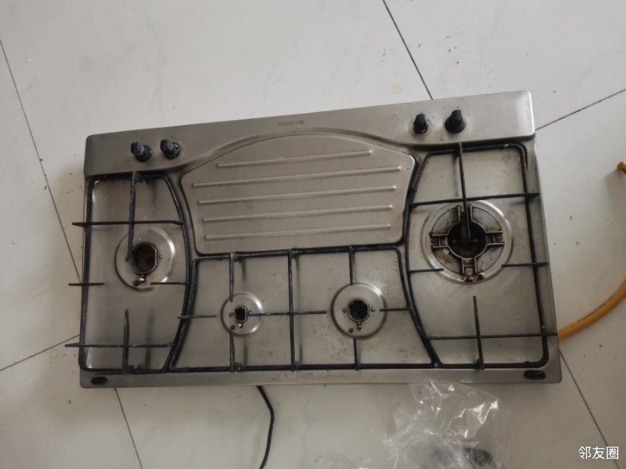 阿里斯顿四眼燃气灶