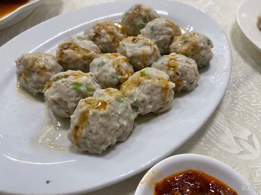 打卡东莞老城区的奇香菜馆